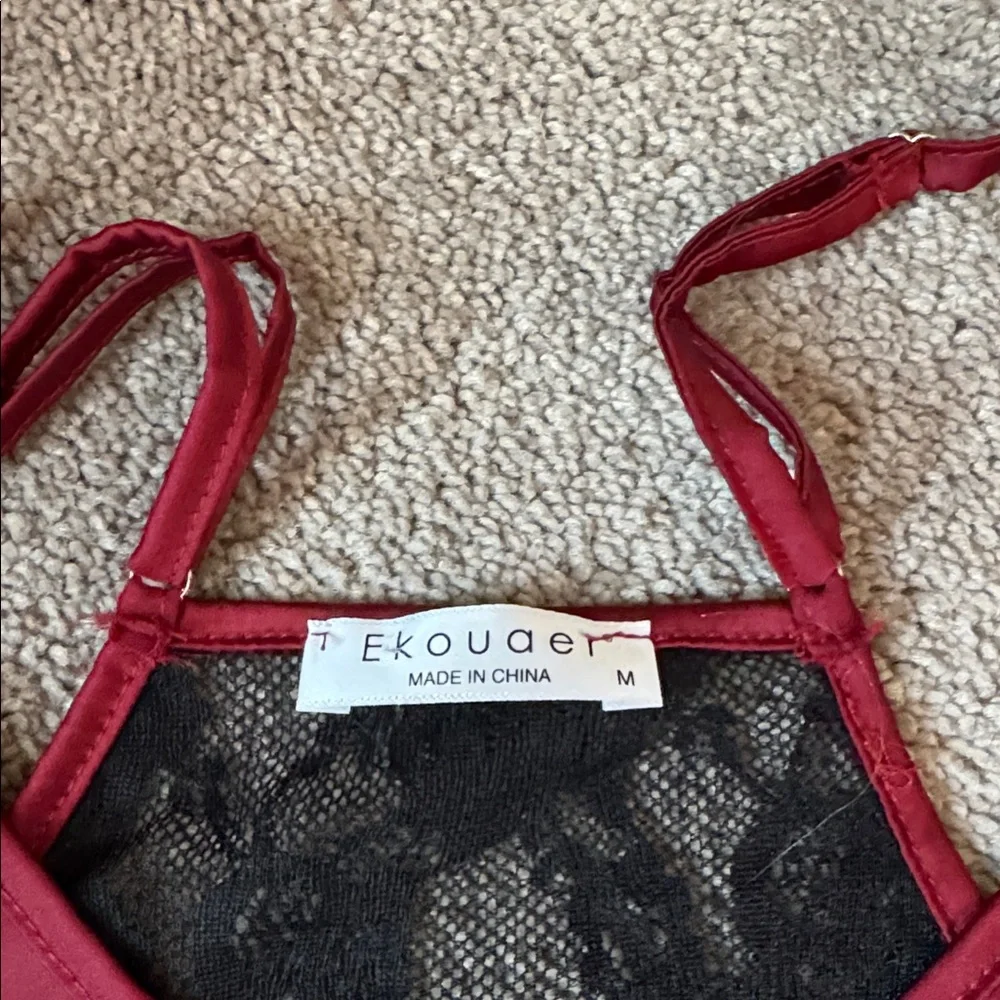 Ekouaer Maroon Satin Black Lace Trim Cami Shorts Pajama Sleep Set SIZE M